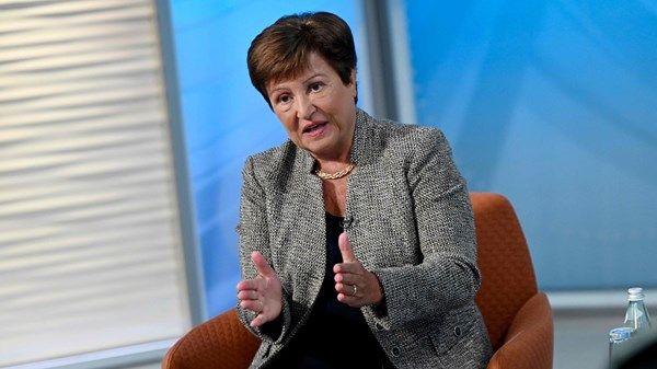 صندوق النقد الدولي يقيّم أثر الذكاء الاصطناعي على التوظيف