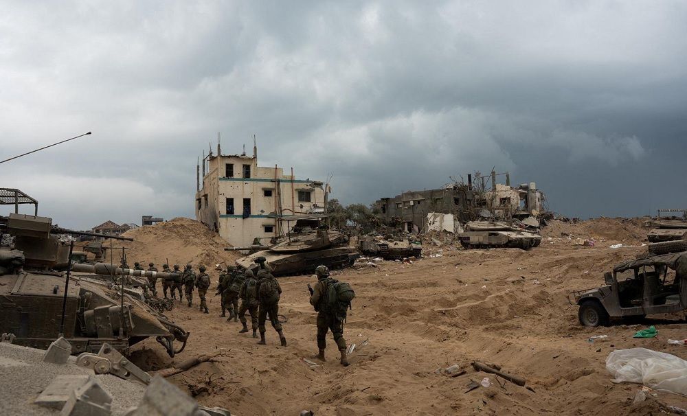 «حماس تفوقت علينا لسببين».. وزير الدفاع الإسرائيلي يعلن رسميا انتهاء العمليات العسكرية في شمال غزة