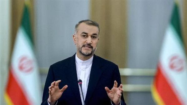 إيران: "أنصار الله" ستواصل ضرب السفن في البحر الأحمر