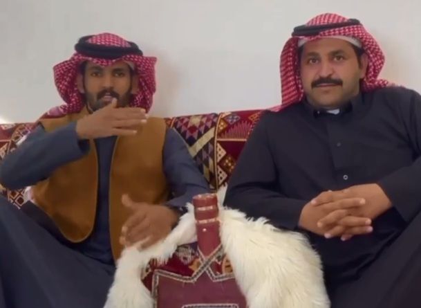 غانم الشراري يحكي قصة استضافته لرحالة فرنسية شاهدها نائمة في الصحراء