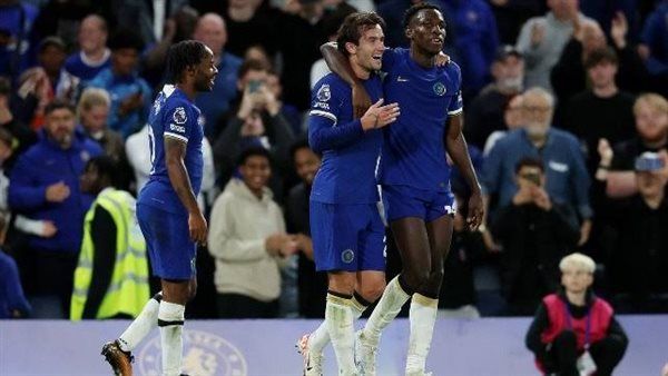 تشيلسي يُفاضل بين مهاجمين من الدوري السعودي