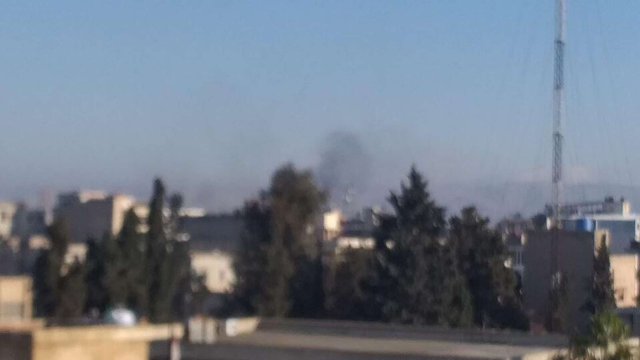 الغارات التركية تتسبب بقطع المياه والكهرباء وتدمير منشآت للغاز والنفط شرقي سوريا