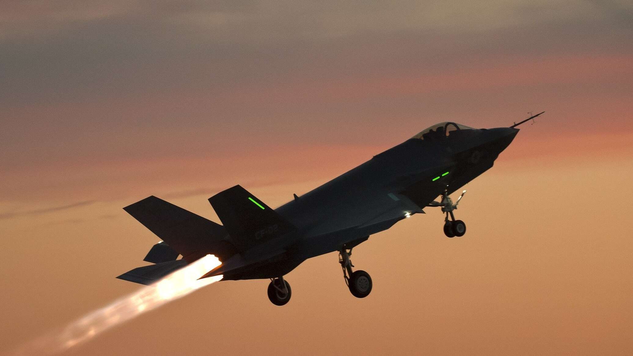 الجيش الإسرائيلي يجري مناورة تحاكي هجوما على لبنان