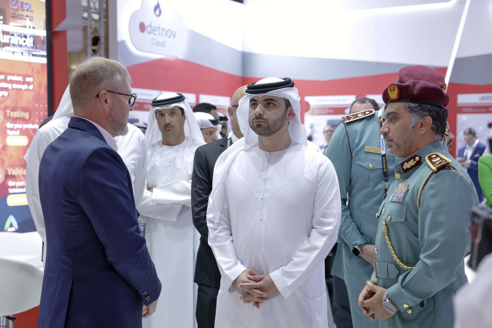الامارات | منصور بن محمد يفتتح معرض "إنترسك" في دورته الـ25