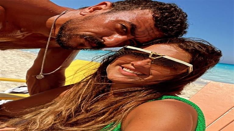 أول تعليق من أحمد العوضي بعد انفصاله رسميا عن ياسمين عبد العزيز