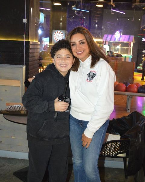 أنغام تستكمل مسيرة الأم مع ابن شقيقتها.. صور