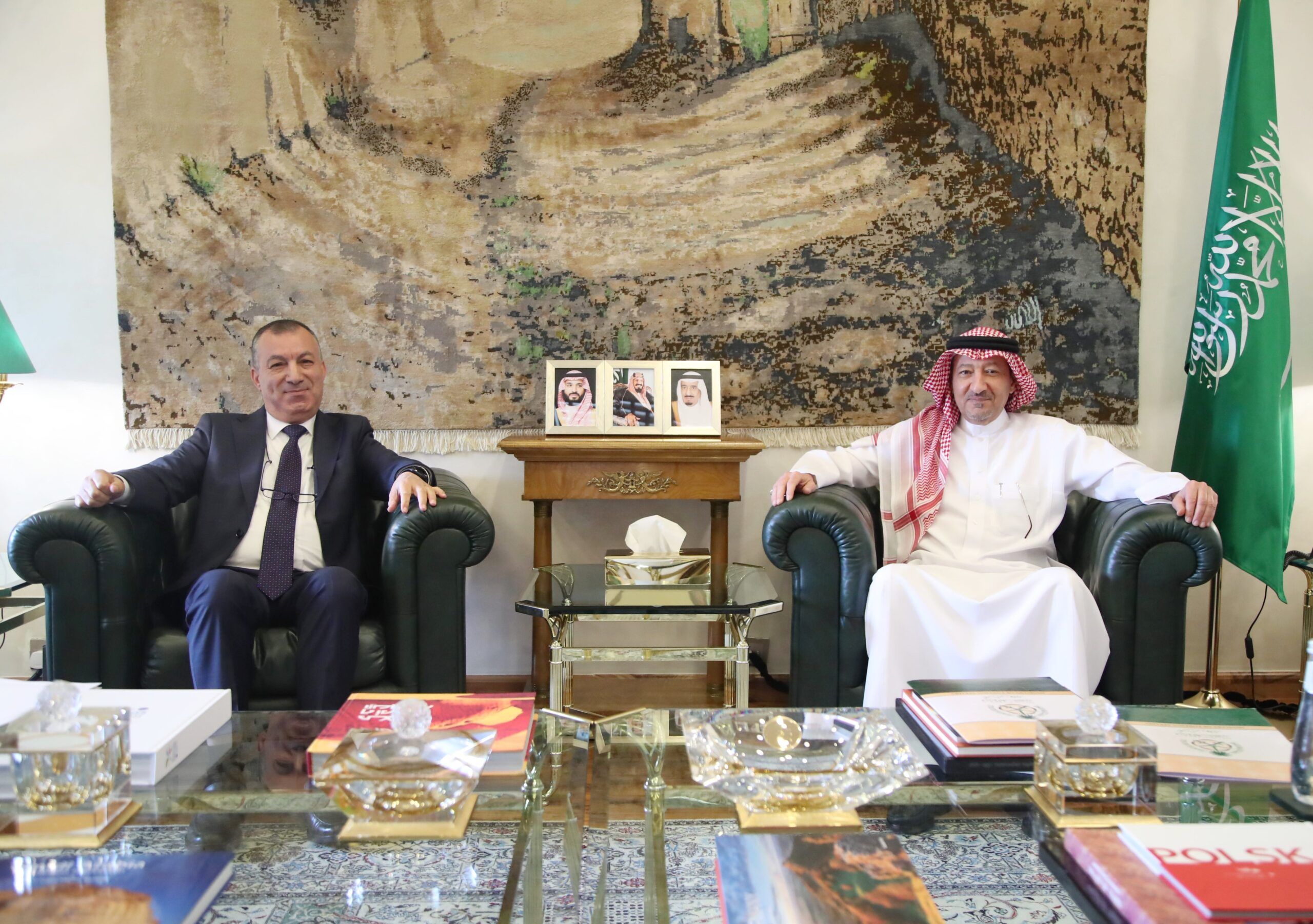 السعودية | نائب وزير الخارجية يستقبل سفير جمهورية الجزائر المعيّن حديثاً لدى المملكة