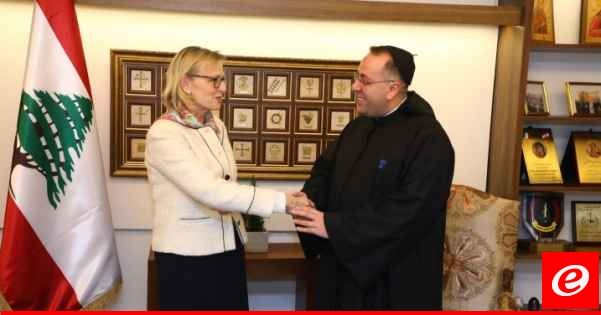 سفيرة السويد زارت المعهد الفني الانطوني في الدكوانة وتفقدت اقسامه