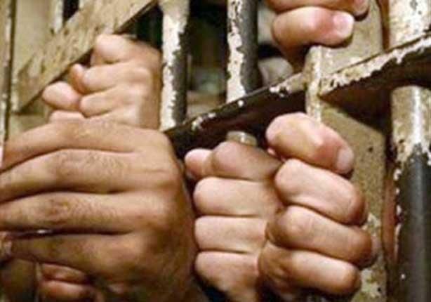 حبس عصابة الاتجار في العملة بتهمة النصب على سيدة بالمقطم