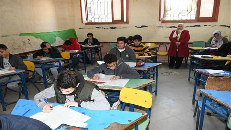 81 ألف طالب يؤدون امتحانات الشهادة الإعدادية بسوهاج