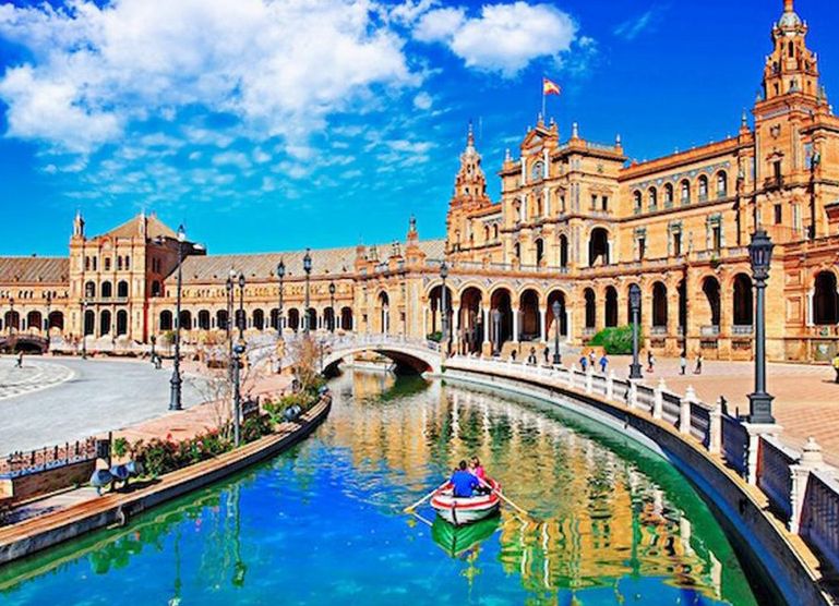 أمن إسبانيا يحذر من “ترانزيت المغاربة”