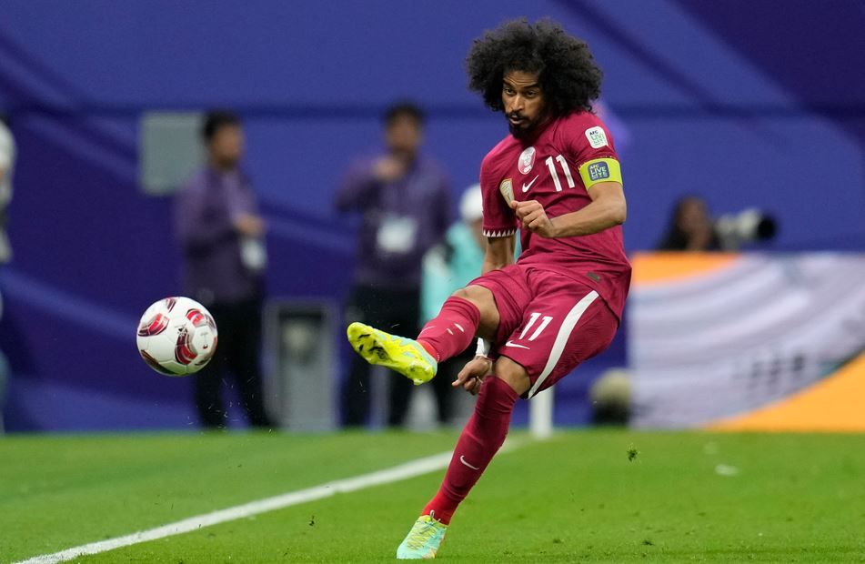 الامارات | عفيف يقود قطر إلى الدور الثاني من كأس آسيا