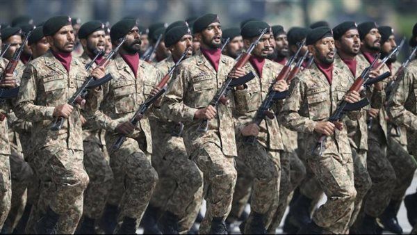 عقب تبادل القصف.. باكستان تتأهب للرد الإيراني