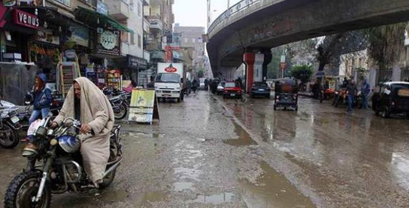 منخفض جوي وأمطار كثيفة يضربان البلاد خلال أيام.. تحذير هام لهذه الفئات