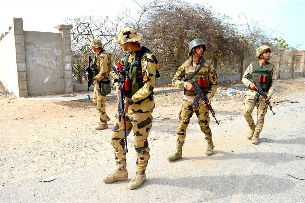 الجيش المصري يقتل 3 مهربين حاولوا تهريب مخدرات عبر سيناء