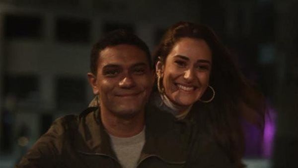 هبوط إيرادات "شماريخ" بدور العرض