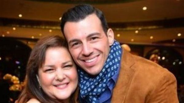 "عيدك في الجنة" رامي رضوان يحيي ذكرى ميلاد دلال عبدالعزيز بكلمات مؤثرة