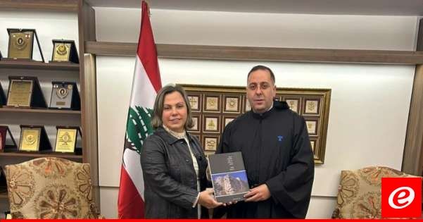 بوعبود تسلم من رئيسة الجمعية اللبنانية لحماية الآثار كتابها الجديد واستقبل وفداً من نقابة الايقونغرافين