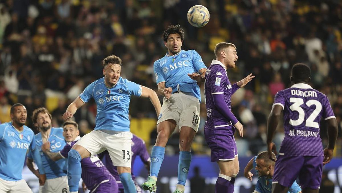 الامارات | نابولي يتأهل إلى نهائي السوبر الإيطالي في الرياض