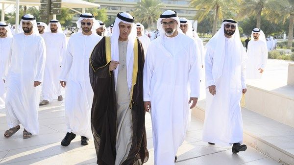 حاكم رأس الخيمة وولي عهد أبوظبي يحضران حفل استقبال بمناسبة زفاف محمد جمعة الفلاسي