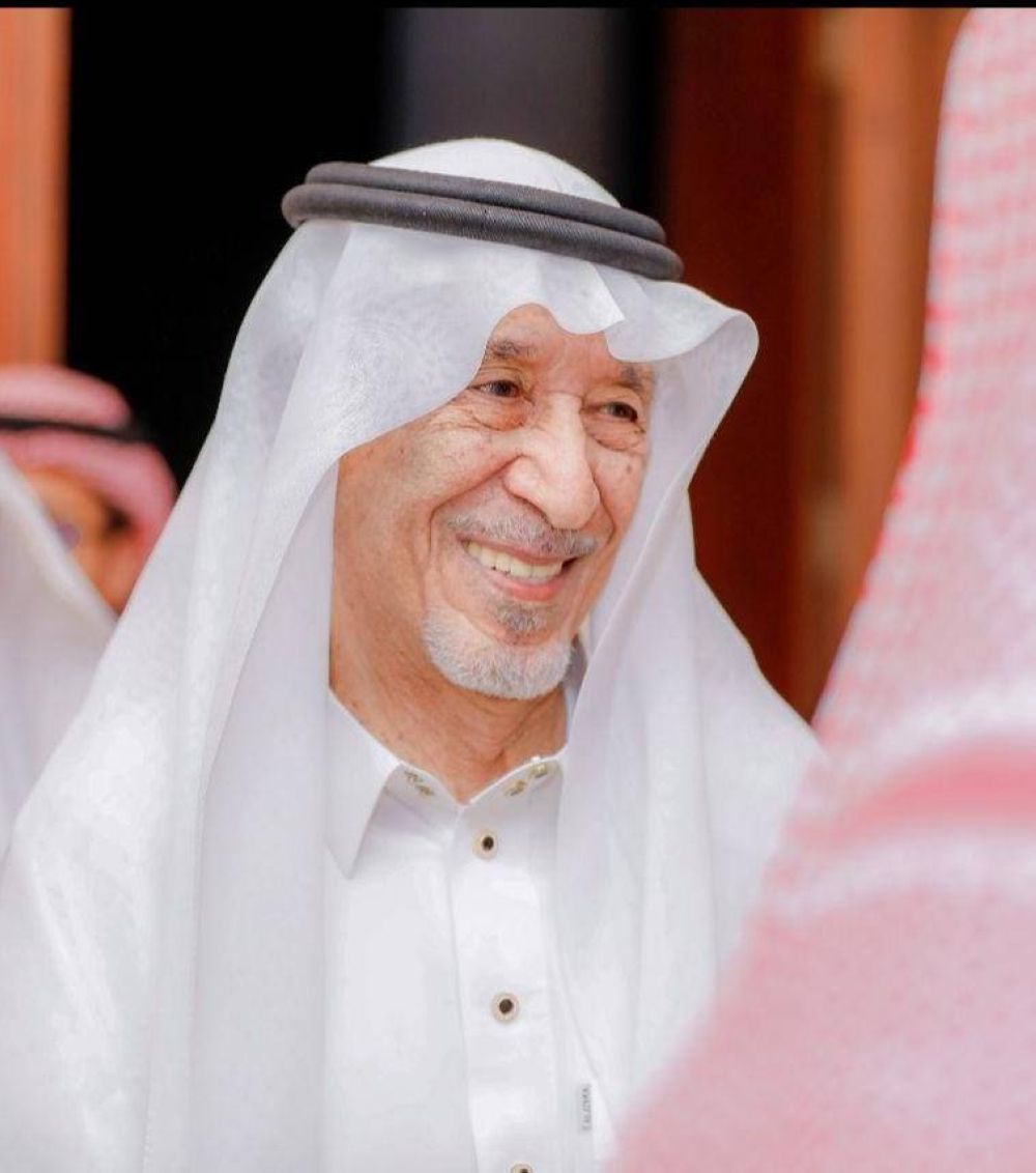 وزير التعليم يُشيد بإخلاص وتفاني السروري ويُعزِّي أبناءه
