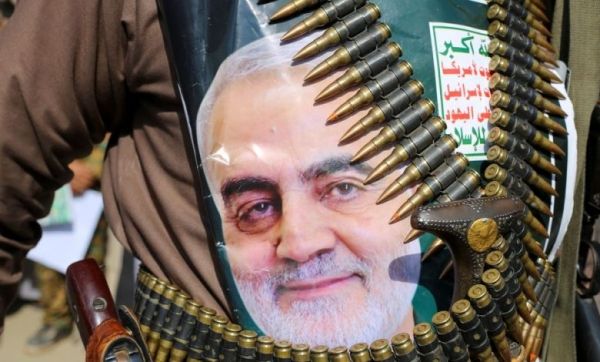 رويترز: قادة من إيران وحزب الله يساعدون الحوثيين في توجيه الهجمات على الملاحة في البحر الأحمر