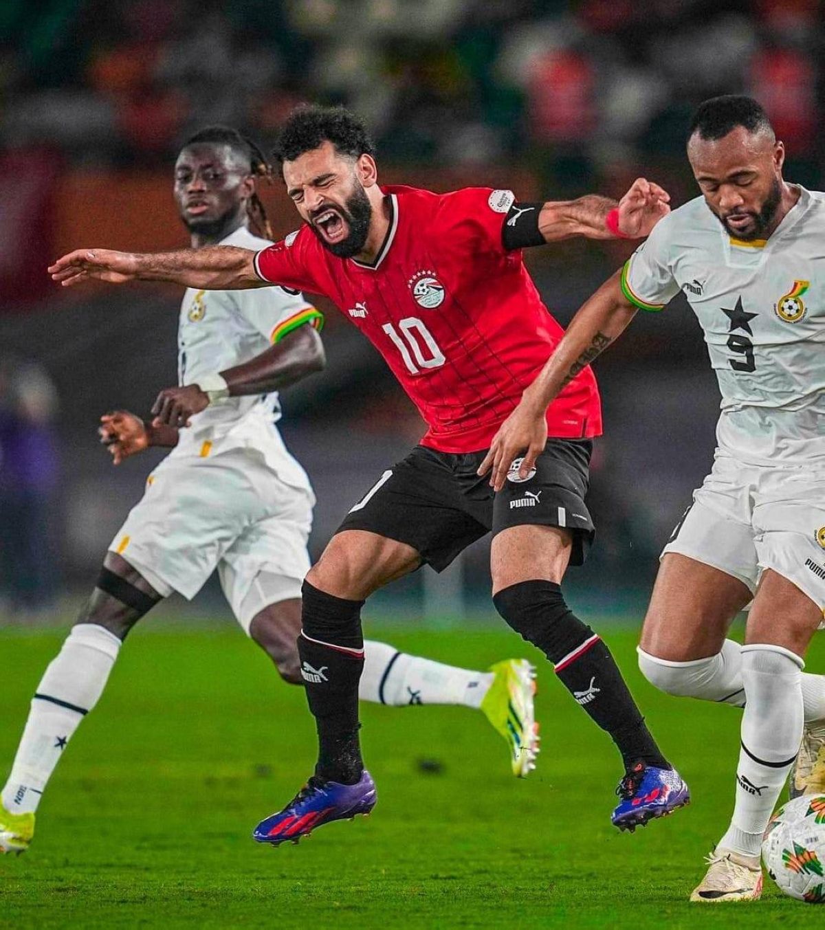 فيتوريا يبحث عن بديل صلاح
