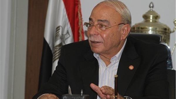 درويش وعبد العزيز مع بعثة الزمالك فى أبو ظبي