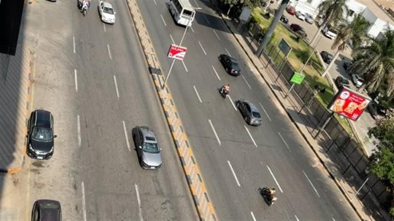 النشرة المرورية.. سيولة بحركة السيارات بمحاور القاهرة والجيزة