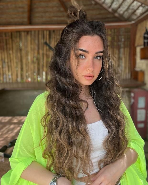 عبير فؤاد تفجر مفاجأة بتوقعاتها عن هنا الزاهد.. ماذا يحدث بعد الانفصال؟