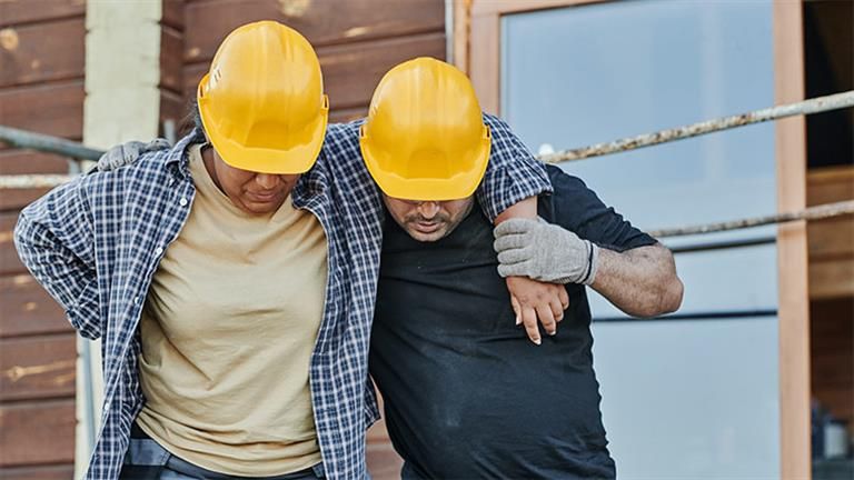 شروط صرف تعويضات إصابة العمل بقانون التأمينات.. تعرف عليها