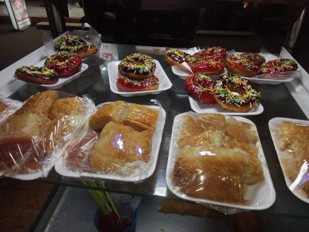 «مريم» تتحدى ظروف الطفولة القاسية بعربة حلويات: «نفسي حلمي يتحقق»