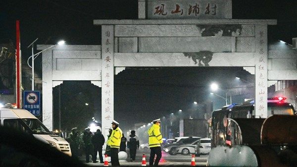 الإمارات تتضامن مع الصين وتعزي في ضحايا حريقين