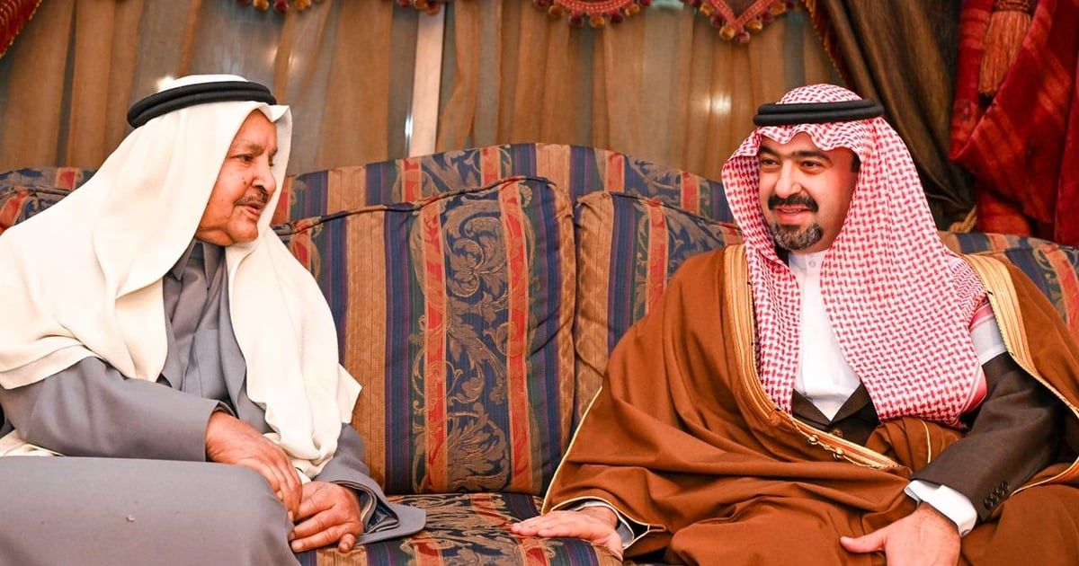 نائب أمير تبوك يواسي "الشيخ أحمد الخريصي" في وفاة زوجته