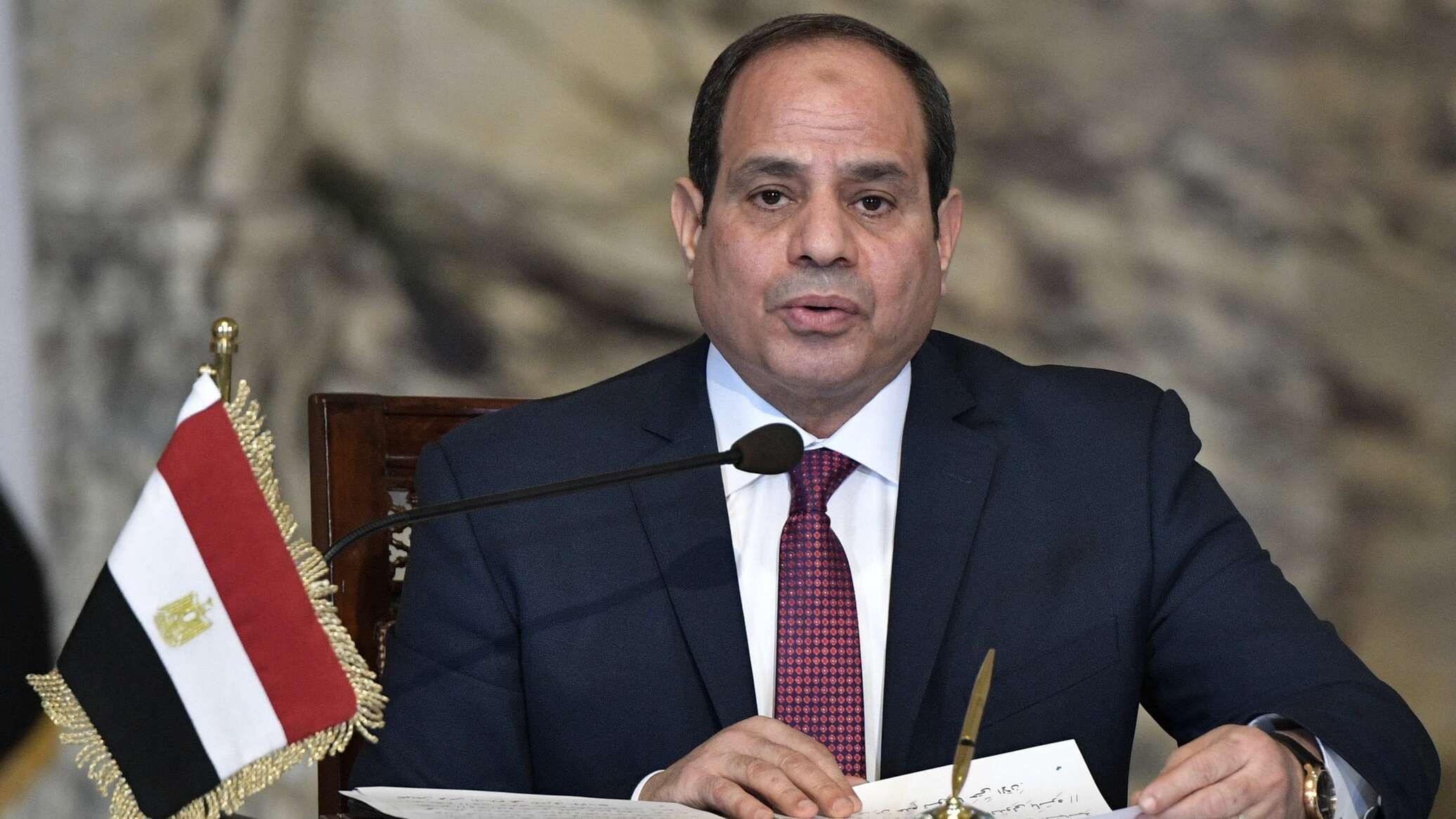 الرئيس المصري يبحث مع نظيره الصومالي العلاقات الثنائية والقضايا الإقليمية