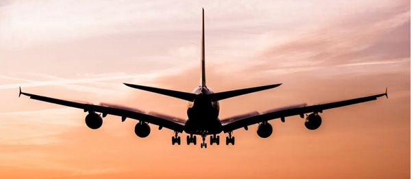 تحطم طائرة ركاب في أفغانستان