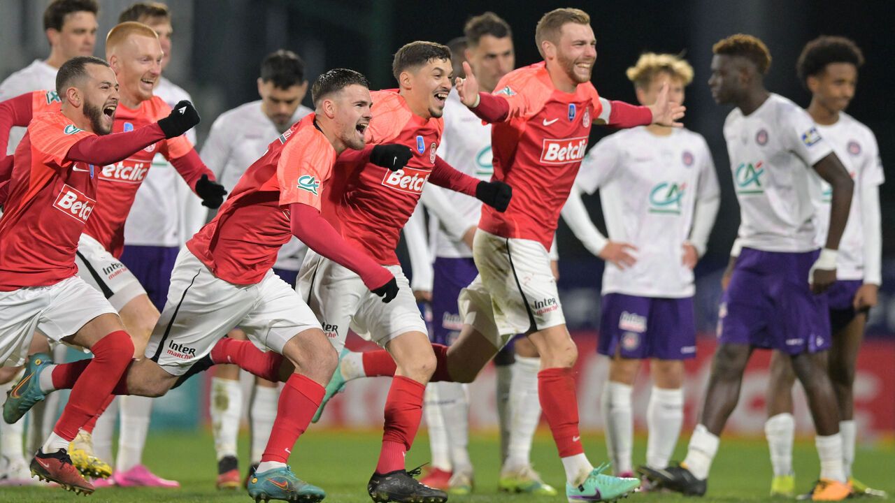 الامارات | فريق من الهواة يطرد حامل لقب كأس فرنسا من البطولة