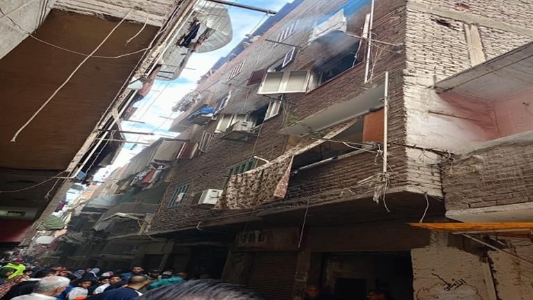 مصاب في حريق شقة بميدان لبنان
