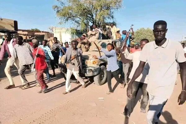 بعد أن تحولت حياتهم إلى "كابوس مرعب"... المدنيون هم من يدفعون ثمن الحرب في السودان... صور