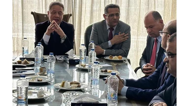 رئيس الأعلى للإعلام يبحث سبل التعاون المشترك مع وفد نقابة الصحفيين