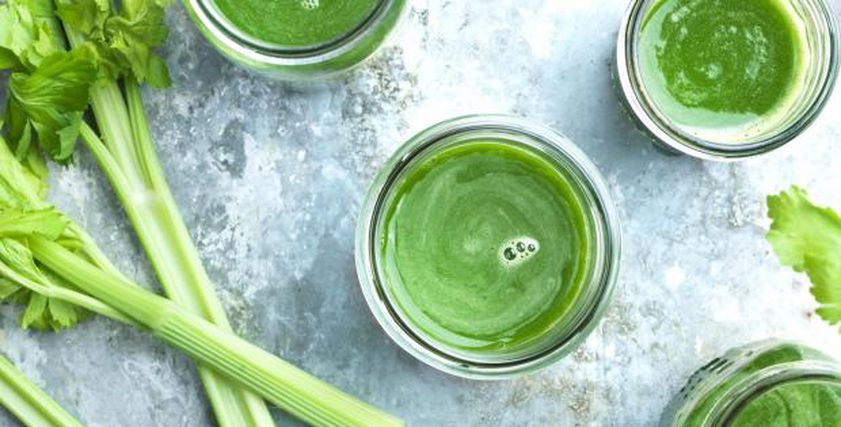 9 فوائد مذهلة لعصير الكرفس هترجعك شباب حتى لو عمرك فوق الستين.. نتائج صحية غير متوقعة