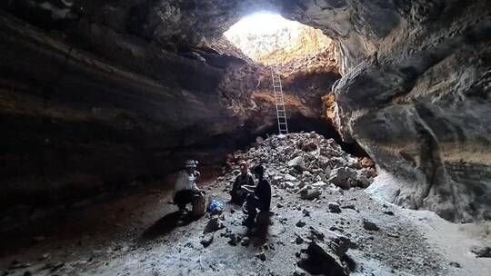 الخليج اليوم .. "أبو الوعول".. اكتشاف أطول كهف في السعودية (صور)