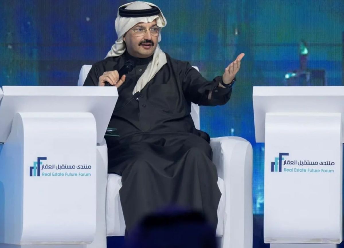 أمير عسير: 10 تحديات يجري العمل على حلها بخطة زمنية محددة