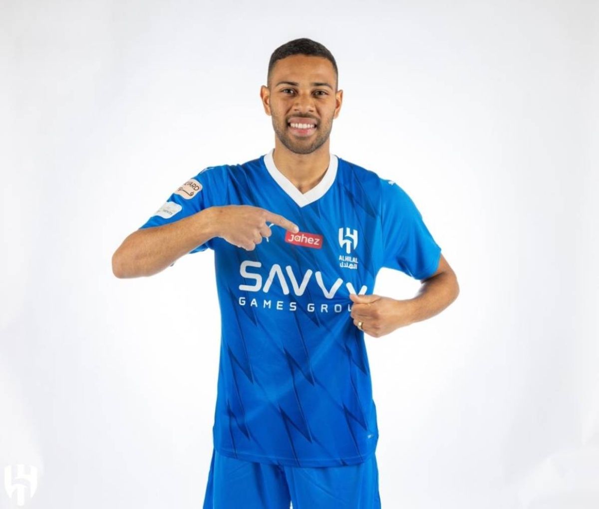 محترفو روشن الأجانب.. أنهكهم الفقر قبل اكتشاف مواهبهم