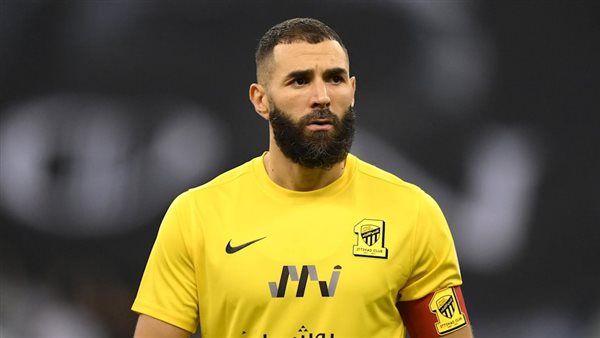 تشيلسي يستهدف بنزيما في الميركاتو