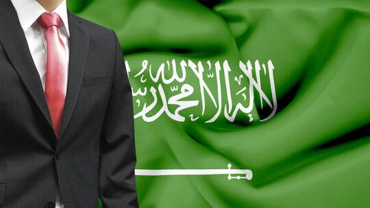 الخليج اليوم .. إعلامي مصري شهير يرد على منتقدي حصوله على الجنسية السعودية