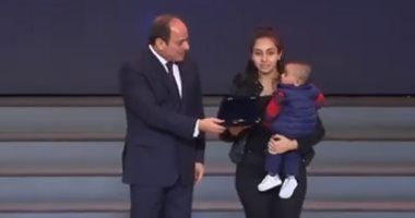 أرملة الشهيد طارق جميل بعد تكريمها من الرئيس السيسي: تمنى الشهادة ونالها