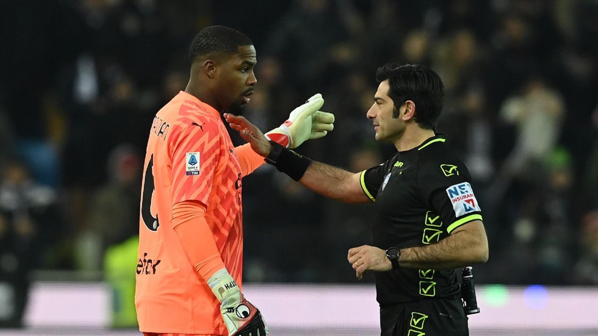 الامارات | حرمان أودينيزي من جمهوره بسبب الهتافات العنصرية