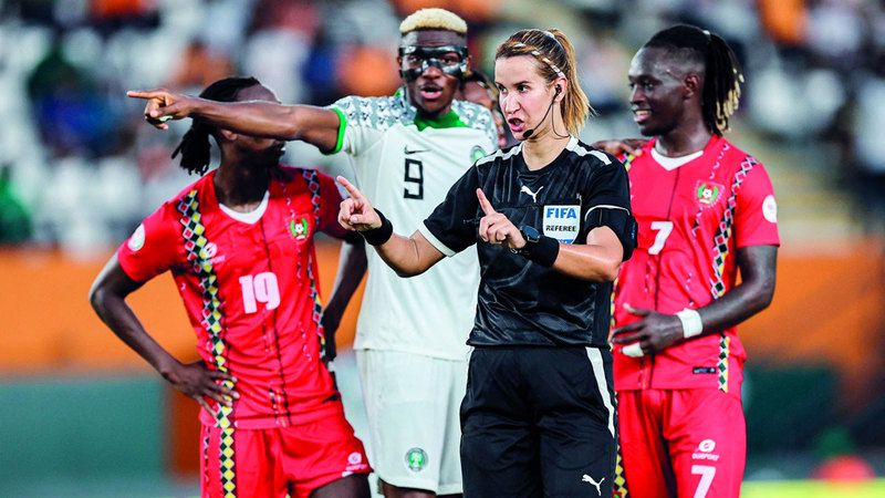 الامارات | بشرى أول عربية تُدير مباراة بكأس أمم إفريقيا