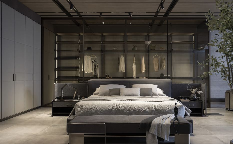 الامارات | استديو التصميم الجديد من الحذيفة.. مساحة لاستعراض الخزائن والمفروشات الخارجية